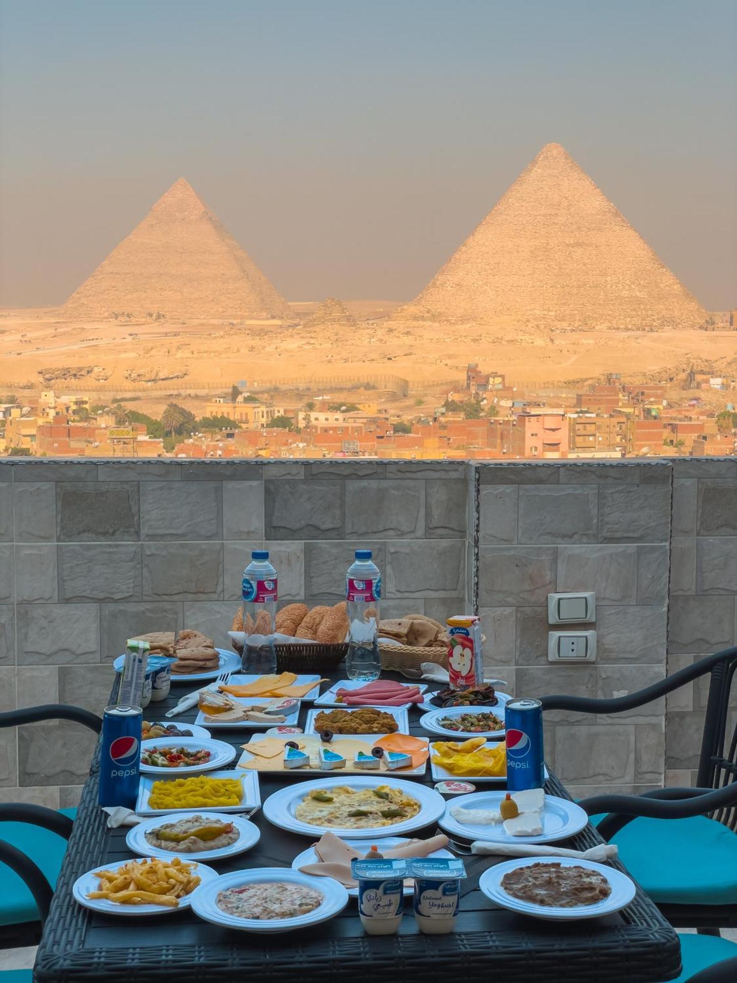 Jumeirah Pyramids View Inn Kafret el-Gabal Exterior photo