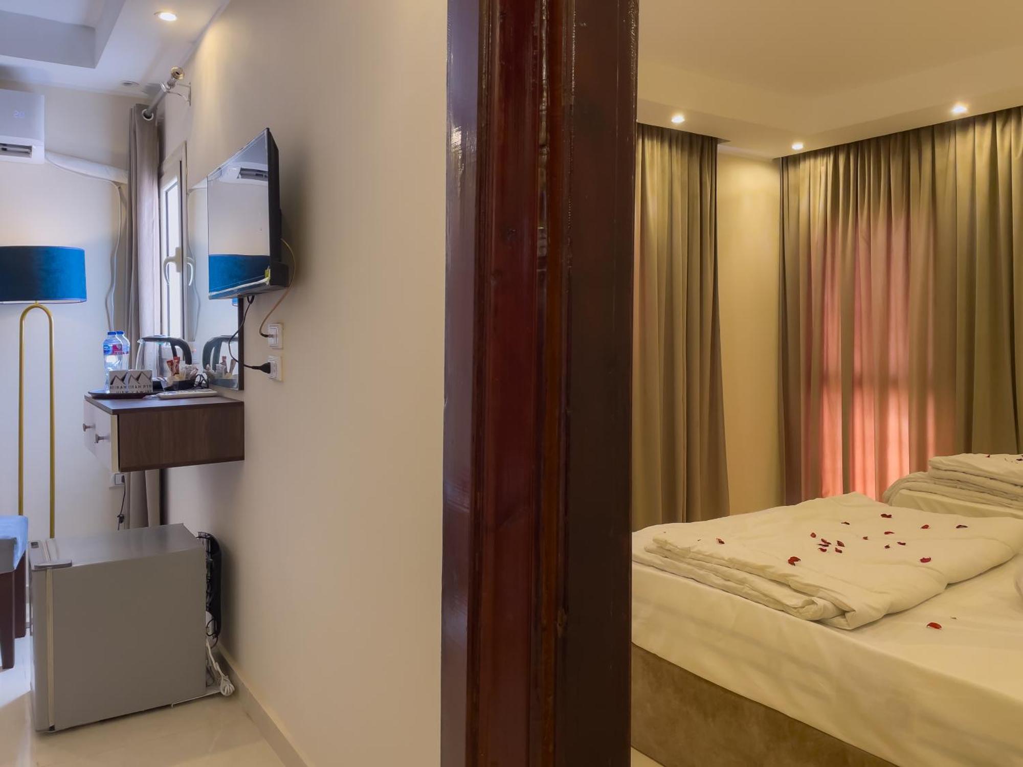 Jumeirah Pyramids View Inn Kafret el-Gabal Exterior photo