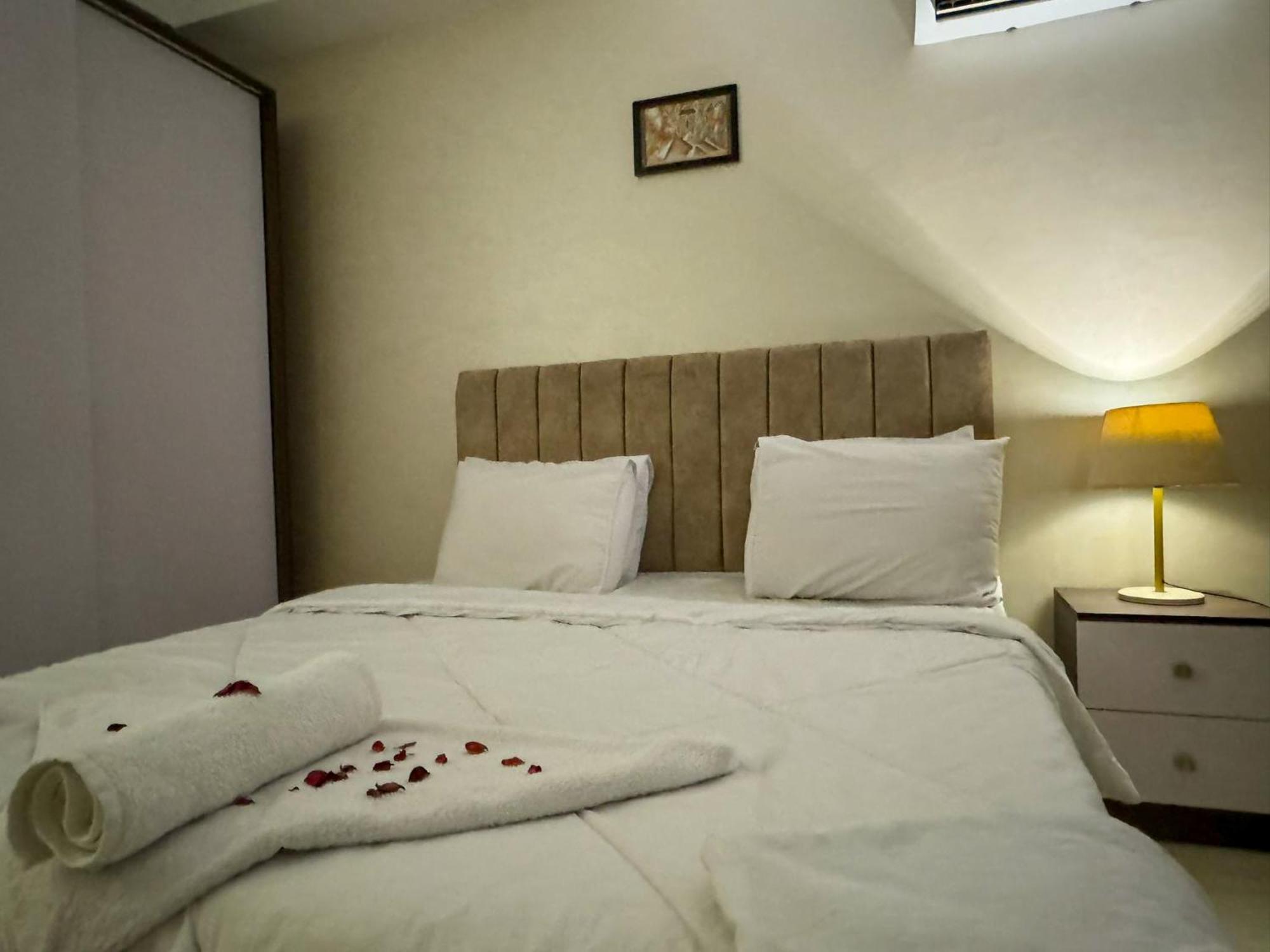 Jumeirah Pyramids View Inn Kafret el-Gabal Room photo